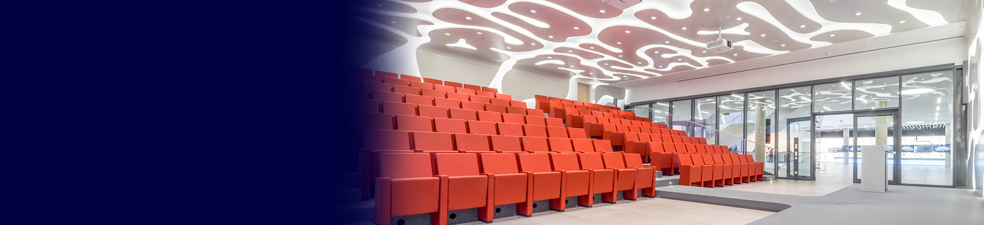 LargeVenuePresentationSolution-HeroImageLarge